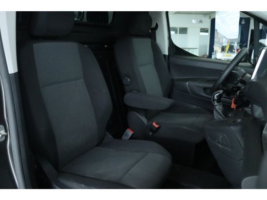 Citroën Berlingo 1.5 BlueHDI Club XL | Cruise Control | Trekhaak | Carplay | Sensoren | Airco | Betimmering ActivLease financial lease