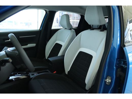 Citroën C3 1.2 Hybrid 110pk Max | 8 Jaar garantie | Cruise Control | Camera | Climate | Navi | Carplay | LMV... ActivLease financial lease