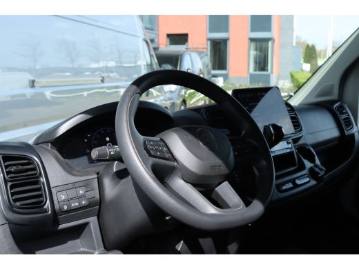 Citroën Jumper 2.2 BlueHDi 140 S&S L3H2 3.5t Zwaar | Cruise Control | Camera | Betimmering | Trekhaak | Navi | C... ActivLease financial lease