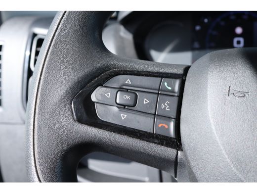 Citroën Jumper 2.2 BlueHDi 140 S&S L3H2 3.5t Zwaar | Cruise Control | Camera | Betimmering | Trekhaak | Navi | C... ActivLease financial lease