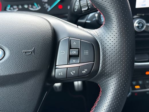 Ford Fiesta 1.0 ST-Line | STUUR, STOEL EN VOORRUITVERWARMING| NAVIGATIE + APPLE CARPLAY/ANDROID AUTO| KEYLESS... ActivLease financial lease