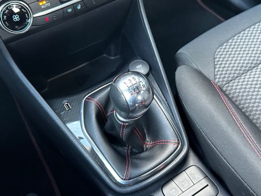 Ford Fiesta 1.0 ST-Line | STUUR, STOEL EN VOORRUITVERWARMING| NAVIGATIE + APPLE CARPLAY/ANDROID AUTO| KEYLESS... ActivLease financial lease