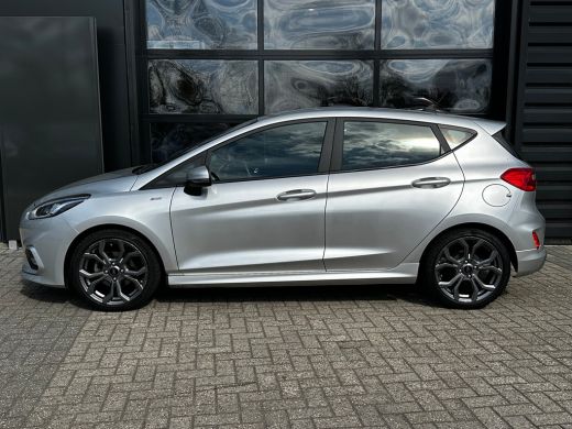 Ford Fiesta 1.0 ST-Line | STUUR, STOEL EN VOORRUITVERWARMING| NAVIGATIE + APPLE CARPLAY/ANDROID AUTO| KEYLESS... ActivLease financial lease