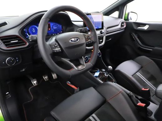 Ford Fiesta 1.5 Ecoboost ST-X | 200pk. | Winterpack | Apple Carplay/Android Auto | Camera | 18'' inch L.M. Ve... ActivLease financial lease