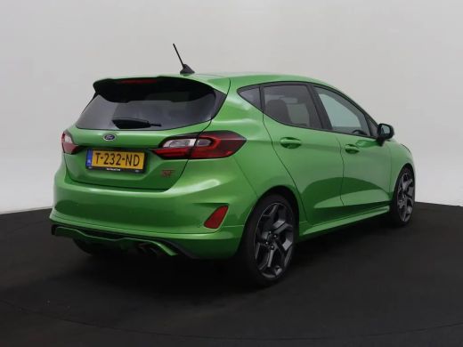 Ford Fiesta 1.5 Ecoboost ST-X | 200pk. | Winterpack | Apple Carplay/Android Auto | Camera | 18'' inch L.M. Ve... ActivLease financial lease