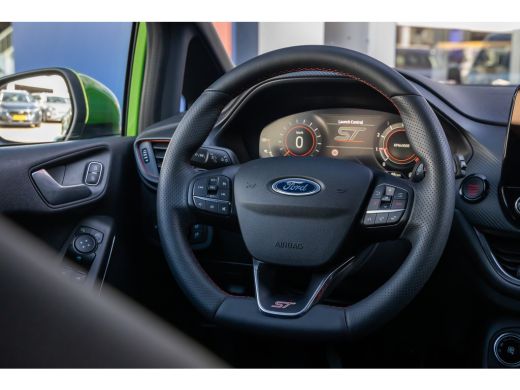 Ford Fiesta 1.5 Ecoboost ST-X | 200pk. | Winterpack | Apple Carplay/Android Auto | Camera | 18'' inch L.M. Ve... ActivLease financial lease