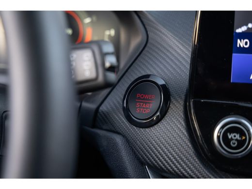 Ford Fiesta 1.5 Ecoboost ST-X | 200pk. | Winterpack | Apple Carplay/Android Auto | Camera | 18'' inch L.M. Ve... ActivLease financial lease