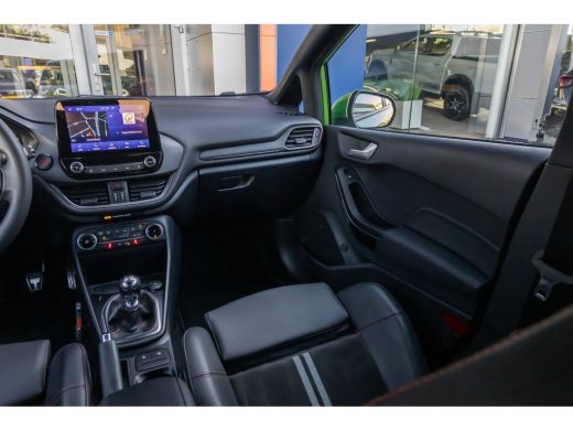 Ford Fiesta 1.5 Ecoboost ST-X | 200pk. | Winterpack | Apple Carplay/Android Auto | Camera | 18'' inch L.M. Ve... ActivLease financial lease