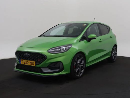 Ford Fiesta 1.5 Ecoboost ST-X | 200pk. | Winterpack | Apple Carplay/Android Auto | Camera | 18'' inch L.M. Ve... ActivLease financial lease