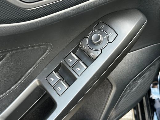 Ford Focus 1.0 125 PK ST Line | TREKHAAK| STOEL, STUUR EN VOORRUITVERWARMING| KEYLESS ENTRY & START| CAEMRA ... ActivLease financial lease