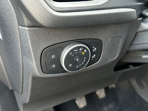 Ford Focus 1.0 125 PK ST Line | TREKHAAK| STOEL, STUUR EN VOORRUITVERWARMING| KEYLESS ENTRY & START| CAEMRA ... ActivLease financial lease