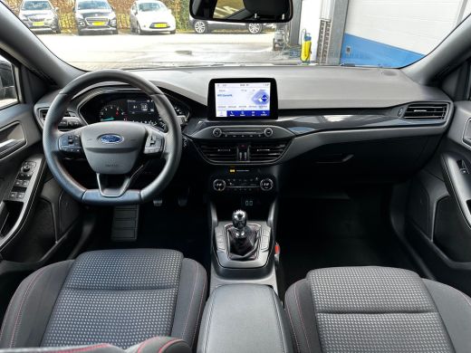 Ford Focus 1.0 125 PK ST Line | TREKHAAK| STOEL, STUUR EN VOORRUITVERWARMING| KEYLESS ENTRY & START| CAEMRA ... ActivLease financial lease