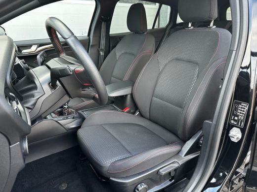 Ford Focus 1.0 125 PK ST Line | TREKHAAK| STOEL, STUUR EN VOORRUITVERWARMING| KEYLESS ENTRY & START| CAEMRA ... ActivLease financial lease