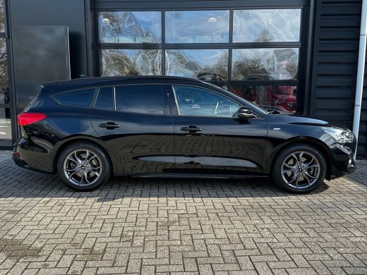 Ford Focus 1.0 125 PK ST Line | TREKHAAK| STOEL, STUUR EN VOORRUITVERWARMING| KEYLESS ENTRY & START| CAEMRA ... ActivLease financial lease