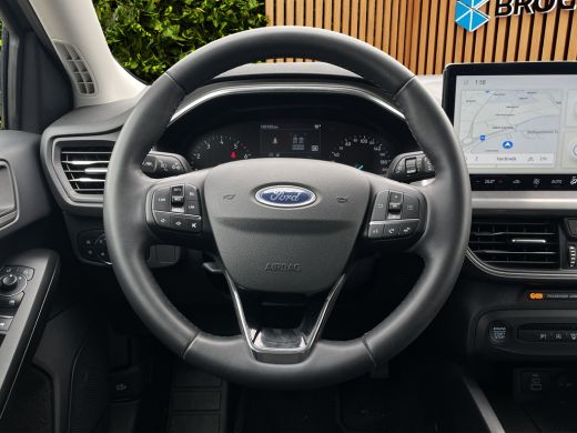 Ford Focus 1.0 EcoBoost Hybrid Titanium | Draadloos CarPlay | Groot scherm | Navi | Park Assist | Lane Keeping ActivLease financial lease