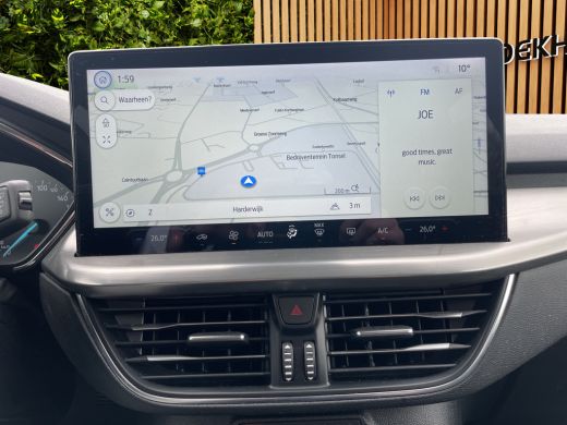 Ford Focus 1.0 EcoBoost Hybrid Titanium | Draadloos CarPlay | Groot scherm | Navi | Park Assist | Lane Keeping ActivLease financial lease