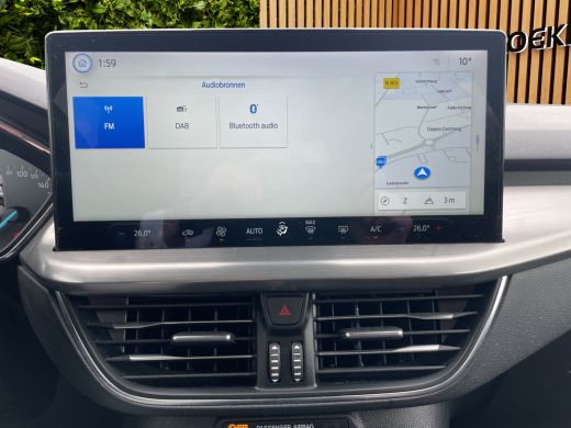 Ford Focus 1.0 EcoBoost Hybrid Titanium | Draadloos CarPlay | Groot scherm | Navi | Park Assist | Lane Keeping ActivLease financial lease