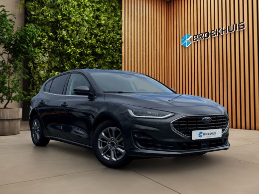 Ford Focus 1.0 EcoBoost Hybrid Titanium | Draadloos CarPlay | Groot scherm | Navi | Park Assist | Lane Keeping ActivLease financial lease