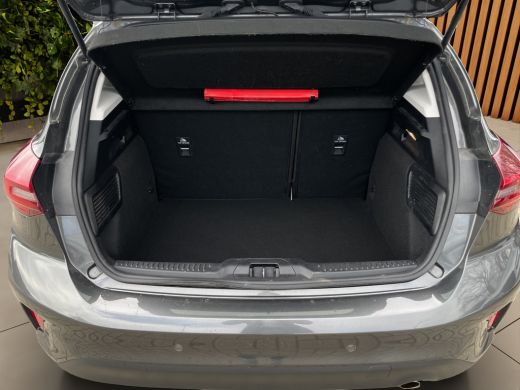 Ford Focus 1.0 EcoBoost Hybrid Titanium | Draadloos CarPlay | Groot scherm | Navi | Park Assist | Lane Keeping ActivLease financial lease