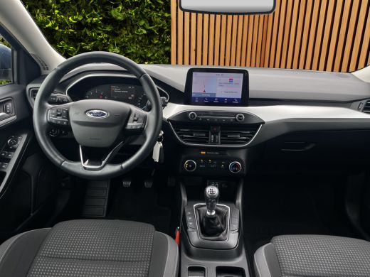 Ford Focus 1.0 EcoBoost Hybrid Trend Edition Business | Trekhaak | Camera | Adaptive Cruise | DAB ActivLease financial lease