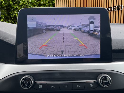 Ford Focus 1.0 EcoBoost Hybrid Trend Edition Business | Trekhaak | Camera | Adaptive Cruise | DAB ActivLease financial lease