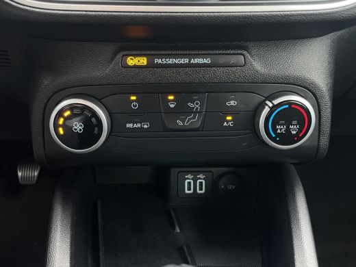 Ford Focus 1.0 EcoBoost Hybrid Trend Edition Business | Trekhaak | Camera | Adaptive Cruise | DAB ActivLease financial lease