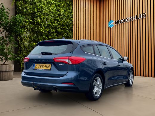 Ford Focus 1.0 EcoBoost Hybrid Trend Edition Business | Trekhaak | Camera | Adaptive Cruise | DAB ActivLease financial lease