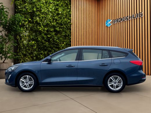 Ford Focus 1.0 EcoBoost Hybrid Trend Edition Business | Trekhaak | Camera | Adaptive Cruise | DAB ActivLease financial lease