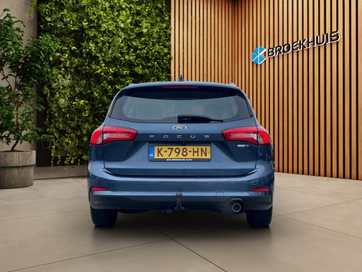 Ford Focus 1.0 EcoBoost Hybrid Trend Edition Business | Trekhaak | Camera | Adaptive Cruise | DAB ActivLease financial lease