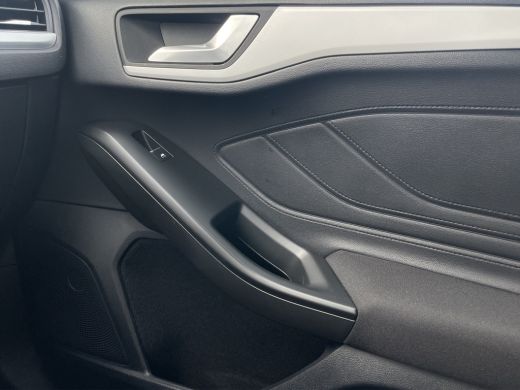 Ford Focus 1.0 EcoBoost Trend Edition Business | Camera | Navi | Lane Keeping | DAB ActivLease financial lease