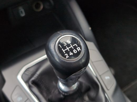 Ford Focus Wagon 1.0 Titanium Business | Cruise Control | Bluetooth | Navi | trekhaak | ActivLease financial lease