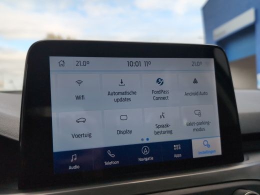 Ford Focus Wagon 1.0 Titanium Business | Cruise Control | Bluetooth | Navi | trekhaak | ActivLease financial lease