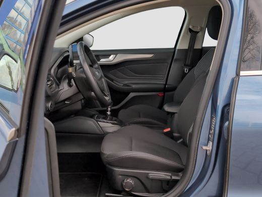 Ford Focus Wagon 1.0 Titanium Business | Cruise Control | Bluetooth | Navi | trekhaak | ActivLease financial lease