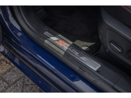 Ford Kuga 1.5 EcoBoost ST-Line X | Achterbank verwarmd | Apple Carplay/Android Auto|telefoonintegratie prem... ActivLease financial lease
