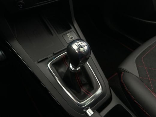 Ford Puma 1.0 Hybrid ST-Line X | Org. NL | Pano | Winter Pack | Adap. Cruise | 19 inch | Achteruitrijcamera... ActivLease financial lease