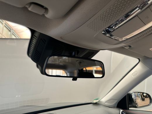 Mercedes-Benz 200-klasse 200 AMG Line Camera | Parkeersensoren | Alcantara/Leder | LED | Keyless | Navigatie | Elek. Achte... ActivLease financial lease