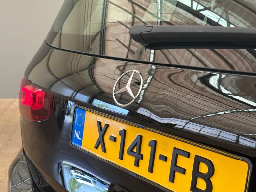 Mercedes-Benz 200-klasse 200 AMG Line Camera | Parkeersensoren | Alcantara/Leder | LED | Keyless | Navigatie | Elek. Achte... ActivLease financial lease