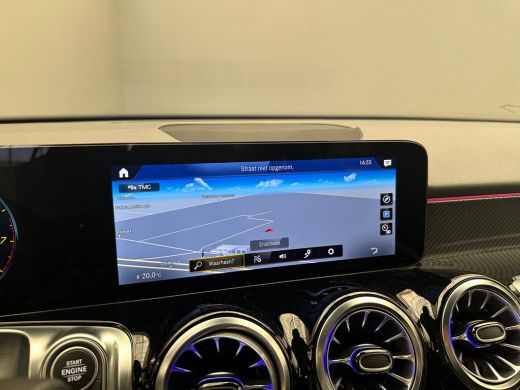 Mercedes-Benz 200-klasse 200 AMG Line Camera | Parkeersensoren | Alcantara/Leder | LED | Keyless | Navigatie | Elek. Achte... ActivLease financial lease