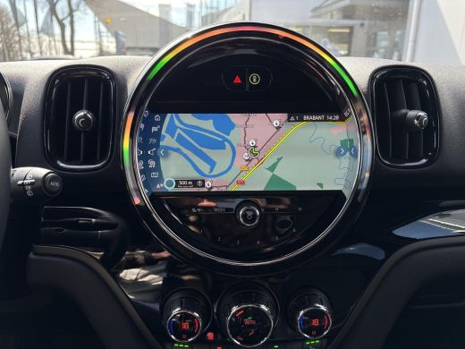 Mini Countryman 1.5 Cooper S E ALL4 Essential | Voorruitverwarming | Adaptive Cruise Control | Achteruitrijcamera... ActivLease financial lease