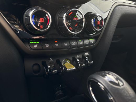 Mini Countryman 1.5 Cooper S E ALL4 Essential | Voorruitverwarming | Adaptive Cruise Control | Achteruitrijcamera... ActivLease financial lease