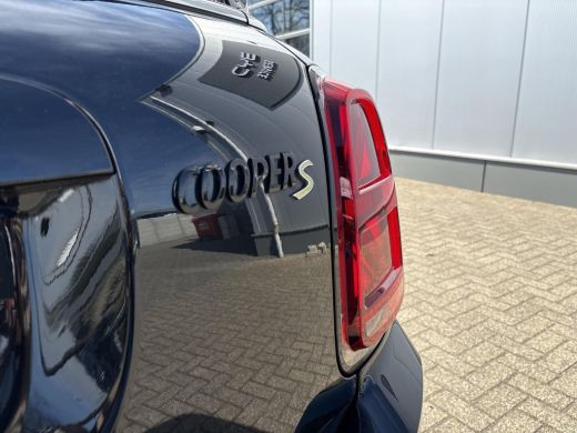 Mini Countryman 1.5 Cooper S E ALL4 Essential | Voorruitverwarming | Adaptive Cruise Control | Achteruitrijcamera... ActivLease financial lease