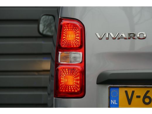 Opel Vivaro 2.0 CDTI 145PK L2H1 INNOVATION AUTOMAAT / NAVI / CLIMA / CAMERA / KEYLESS / 3-ZITS / BLUETOOTH / ... ActivLease financial lease