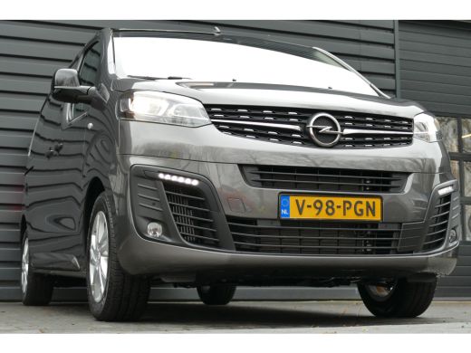 Opel Vivaro 2.0 CDTI 180PK L2H1 INNOVATION AUTOMAAT / NAVI / AIRCO / CAMERA / 17" LMV / KEYLESS / 3-ZITS / BL... ActivLease financial lease