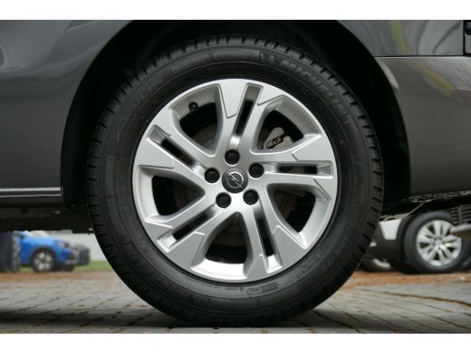 Opel Vivaro 2.0 CDTI 180PK L2H1 INNOVATION AUTOMAAT / NAVI / AIRCO / CAMERA / 17" LMV / KEYLESS / 3-ZITS / BL... ActivLease financial lease