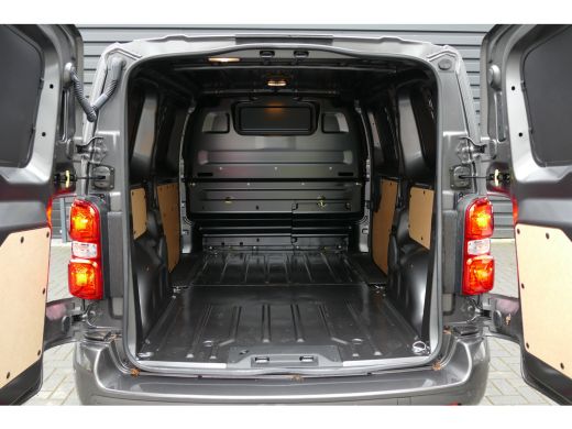 Opel Vivaro 2.0 CDTI 180PK L2H1 INNOVATION AUTOMAAT / NAVI / AIRCO / CAMERA / 17" LMV / KEYLESS / 3-ZITS / BL... ActivLease financial lease