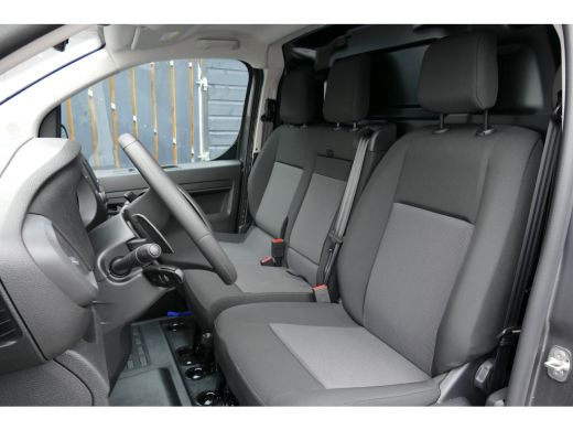 Opel Vivaro 2.0 CDTI 180PK L2H1 INNOVATION AUTOMAAT / NAVI / AIRCO / CAMERA / 17" LMV / KEYLESS / 3-ZITS / BL... ActivLease financial lease