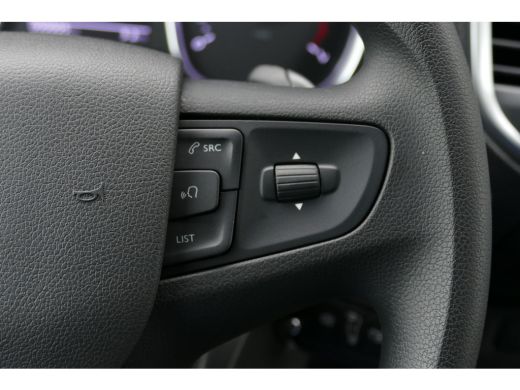 Opel Vivaro 2.0 CDTI 180PK L2H1 INNOVATION AUTOMAAT / NAVI / AIRCO / CAMERA / 17" LMV / KEYLESS / 3-ZITS / BL... ActivLease financial lease