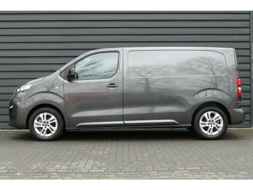 Opel Vivaro 2.0 CDTI 180PK L2H1 INNOVATION AUTOMAAT / NAVI / AIRCO / CAMERA / 17" LMV / KEYLESS / 3-ZITS / BL... ActivLease financial lease