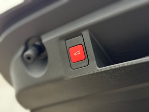 Peugeot 308 SW 1.6 Plug-in Hybrid 195 GT Alcantara bekleding | Elektrisch verstelb. bestuurdersstoel met gehe... ActivLease financial lease