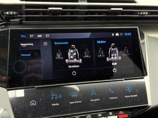 Peugeot 308 SW 1.6 Plug-in Hybrid 195 GT Alcantara bekleding | Elektrisch verstelb. bestuurdersstoel met gehe... ActivLease financial lease